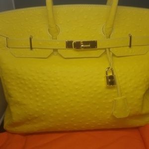 Meet your Posher, Sharnita